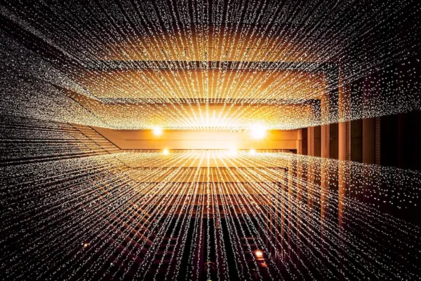 joshua-sortino-sq Lights from a central source